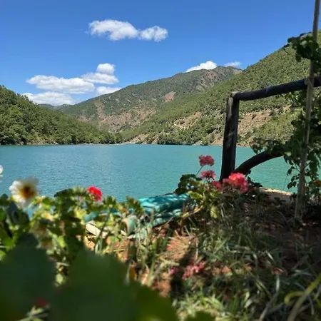 Bujtina Liqeni I Shkopetit キャンプ場