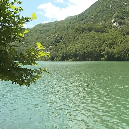 Bujtina Liqeni I Shkopetit キャンプ場