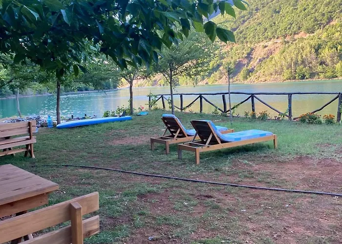 Bujtina Liqeni I Shkopetit *