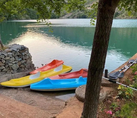 Κάμπινγκ Bujtina Liqeni I Shkopetit