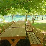 Κάμπινγκ Bujtina Liqeni I Shkopetit