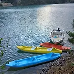 Bujtina Liqeni I Shkopetit * Madhesh