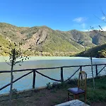 Bujtina Liqeni I Shkopetit 营地