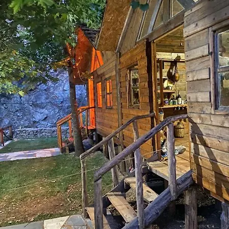 Bujtina Liqeni I Shkopetit Madhesh