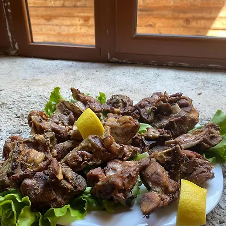 Bujtina Liqeni I Shkopetit * Madhesh