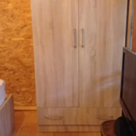 Bujtina Liqeni I Shkopetit Campingplatz Madhesh