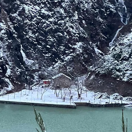 Campingplatz Bujtina Liqeni I Shkopetit Madhesh