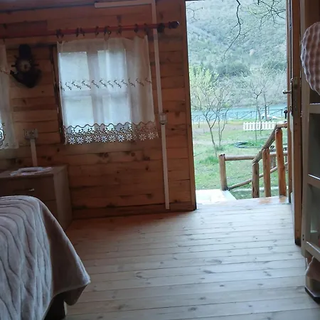 Bujtina Liqeni I Shkopetit * Madhesh
