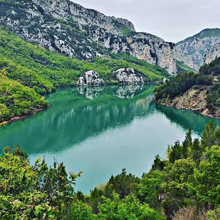 Bujtina Liqeni I Shkopetit Campingplatz