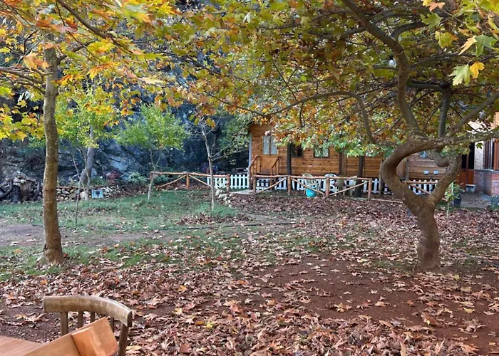 Bujtina Liqeni I Shkopetit Campingplatz Madhesh