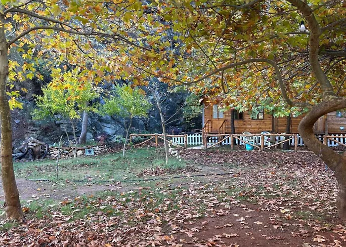 Bujtina Liqeni I Shkopetit * Madhesh